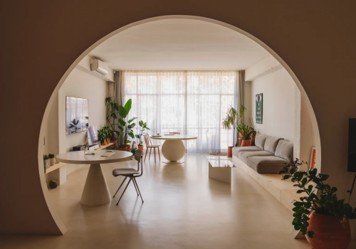 Loft amplio de diseño con mucha luz natural