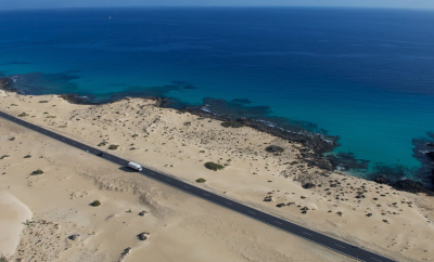 SCOUT Y FILMA EN FUERTEVENTURA CON LOCATIONOW