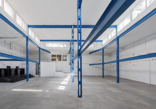 Espacio de diseño industrial – minimalista