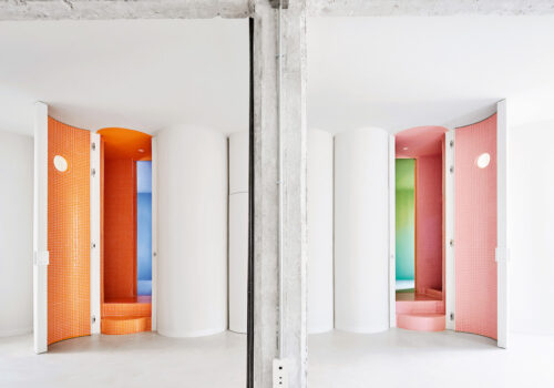 Apartamento de diseño de contornos curvos