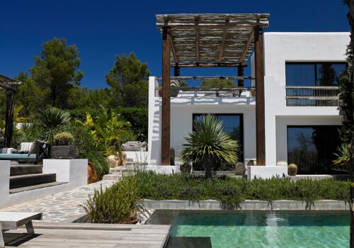 Villa blanca estilo morisco