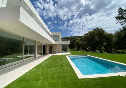 Villa minimalista mediterránea con piscina para rodajes