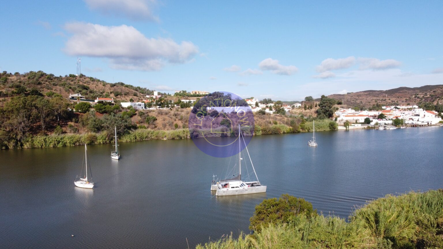 Finca frente al río Guadiana