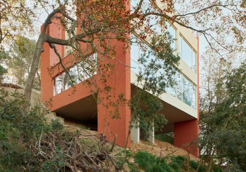 Vivienda contemporánea terracota de diseño