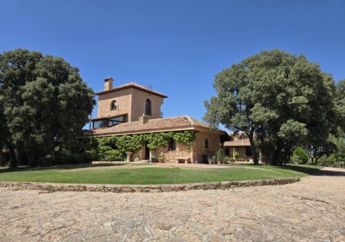 Casa estilo familiar en zona campo cerca de Madrid