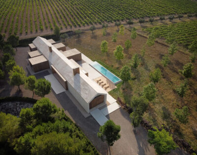 Casa moderna de diseño en entorno rural