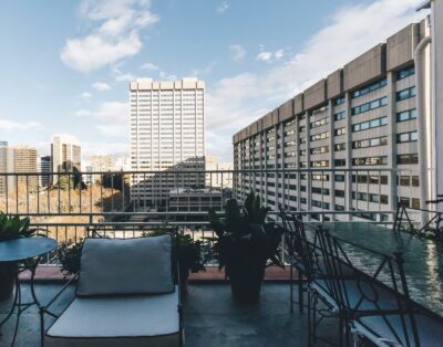 Ático urbano contemporáneo con vistas a la ciudad