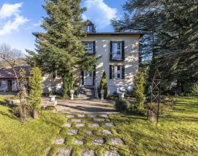 Historic Estate with 1904 Manor House and Centenary Gardens
