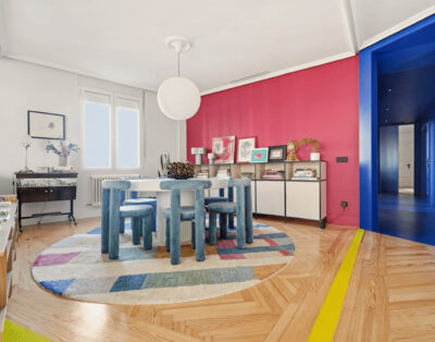 Colorful apartment with strong visual character in the city center