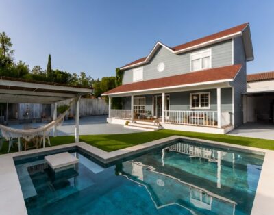 Casa azul estilo americano para rodajes